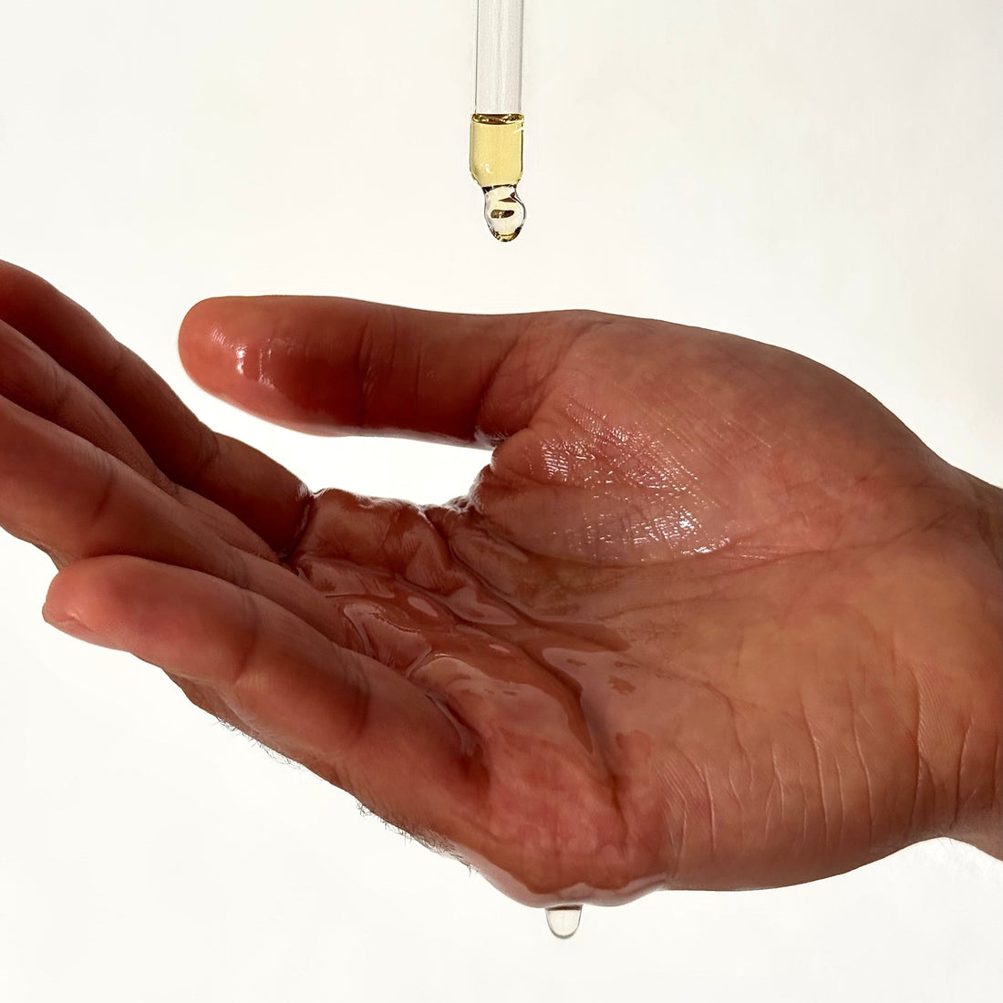 Les Bains d'Huile : Un Rituel Naturel pour des Cheveux Plus Forts et Plus Brillants