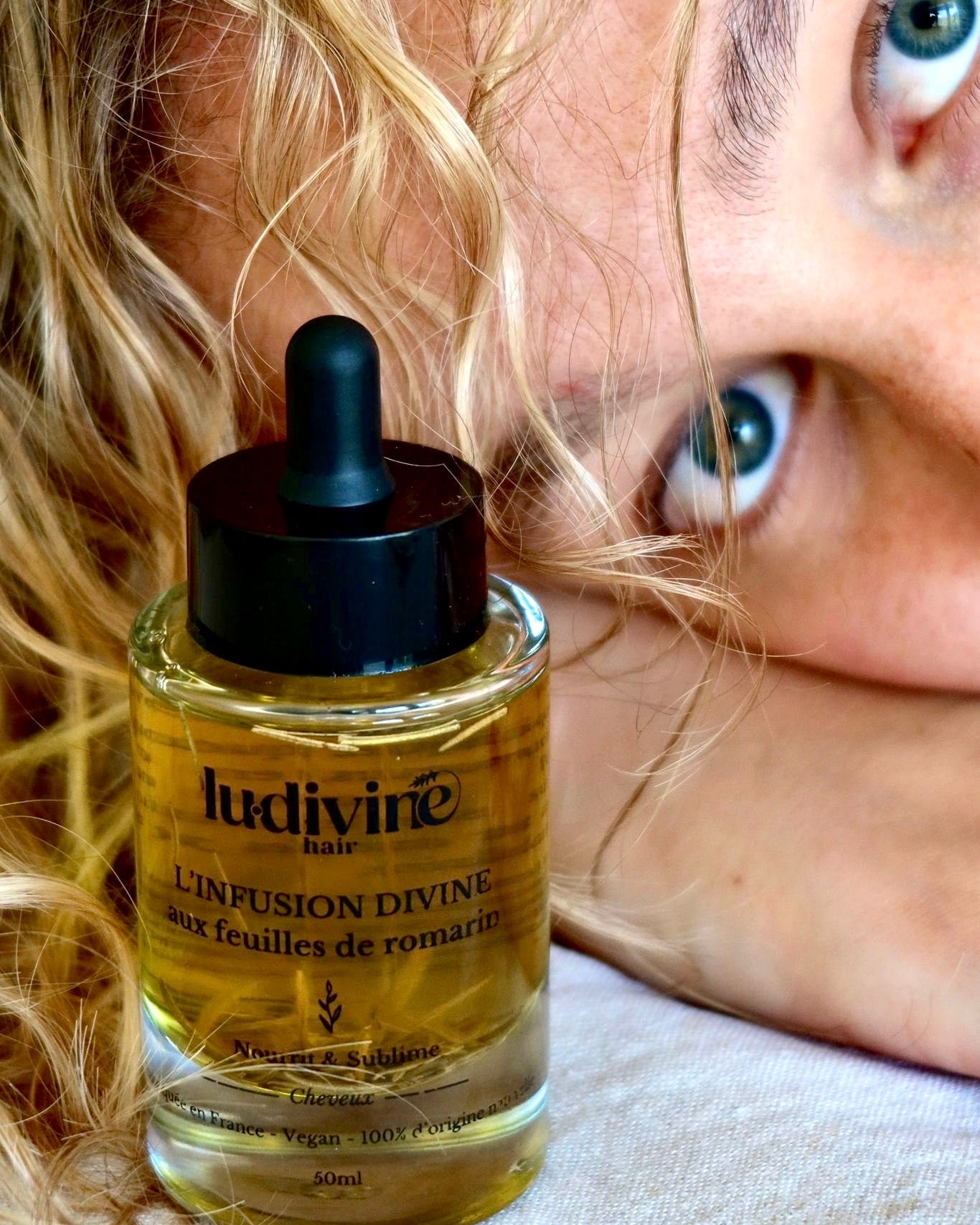 L'Infusion Divine aux Feuilles de Romarin