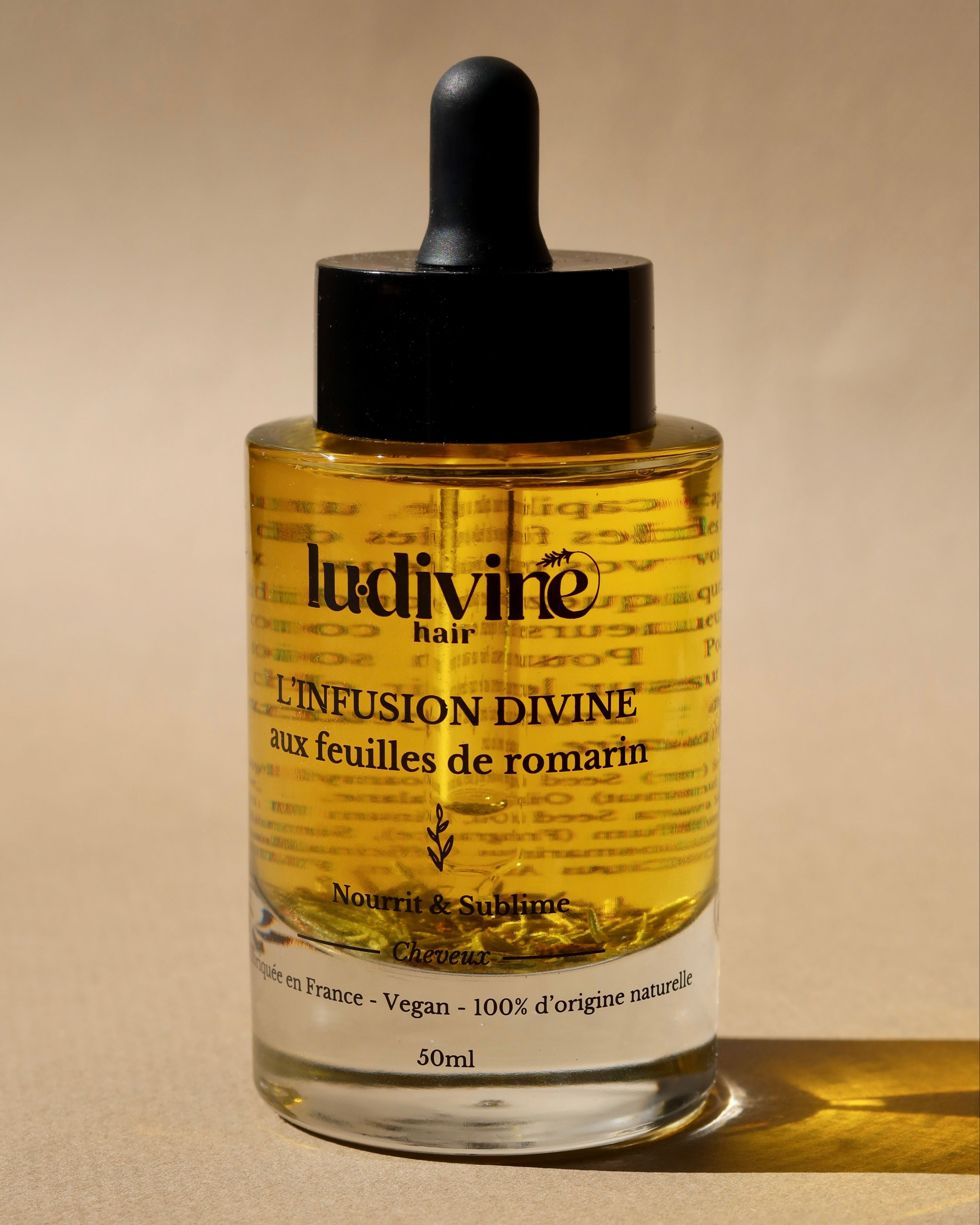 L'Infusion Divine aux Feuilles de Romarin